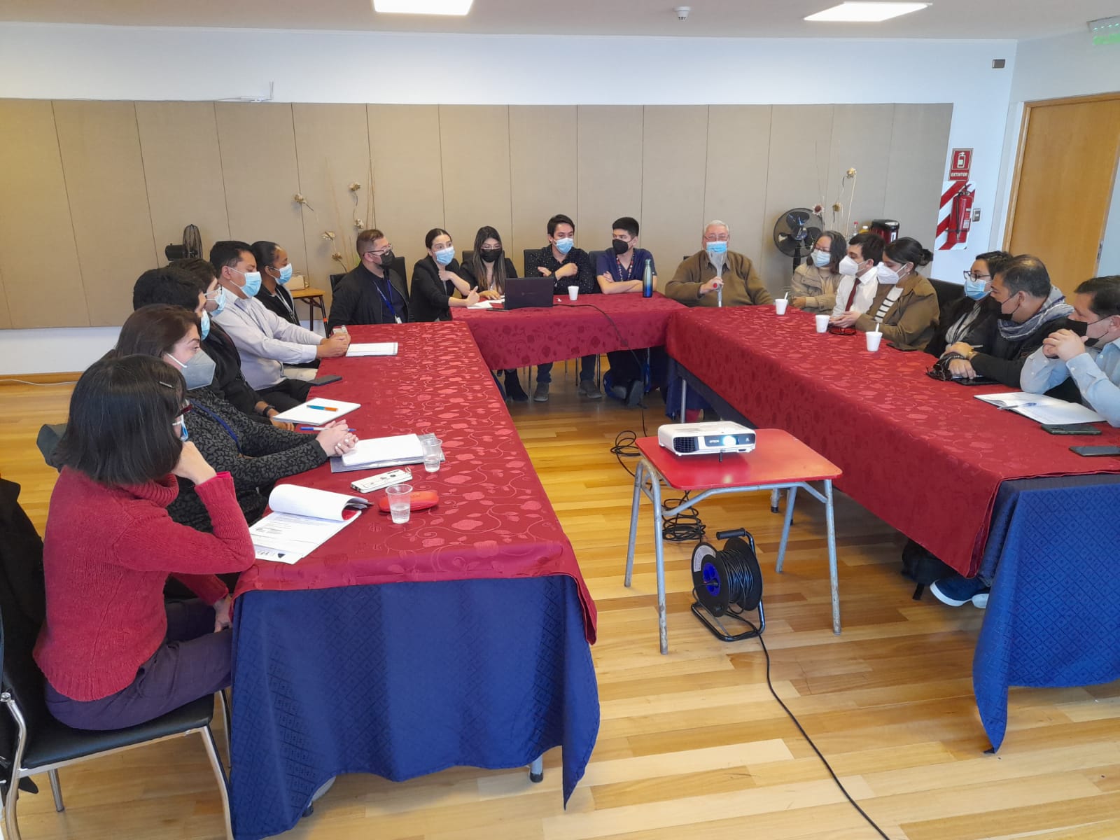 Consultorio Jurídico de Tocopilla participa en 4ª Mesa Intersectorial del Hospital Marcos Macuada
