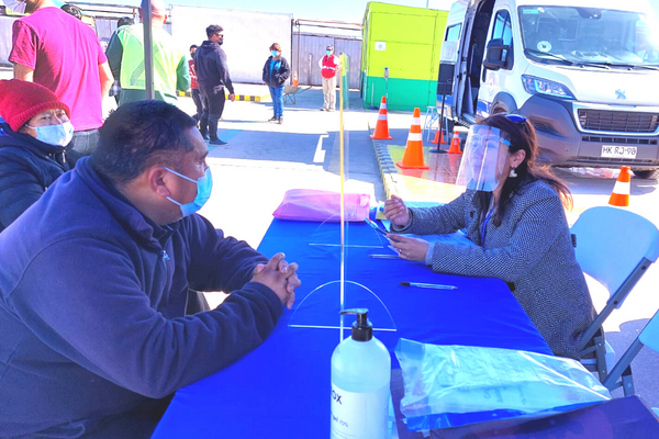 Consultorio Jurídico de Alto Hospicio participó en Gobierno en Terreno realizado en Terminal Agropecuario