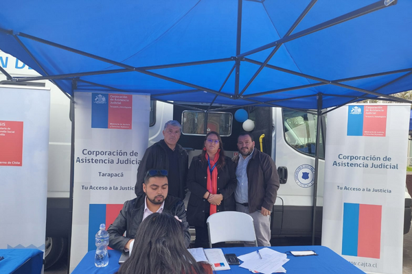 Oficina de Defensa Laboral de Tarapacá en Gobierno en Terreno en la Plaza Prat de Iquique