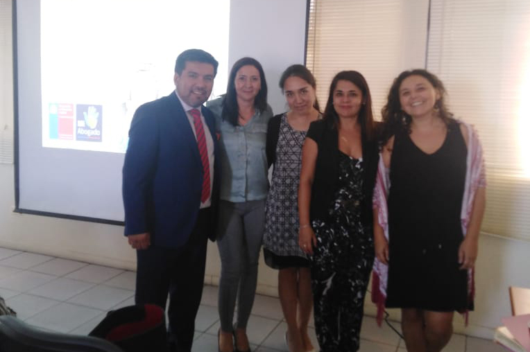 El Programa Mi Abogado de la CAJTA, sostuvo una importante reunión de trabajo en el Juzgado de Familia de Iquique